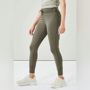 JOE FRESH High Rise Active Jogger  size:L NWT